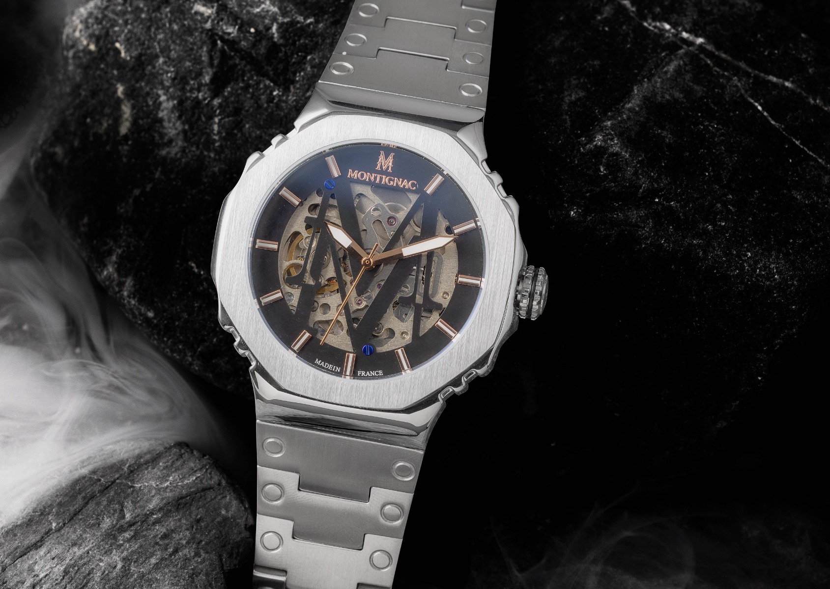 SPORTY AND ELEGANT, INSPIRED BY THE BRAZILIAN FAVELAS