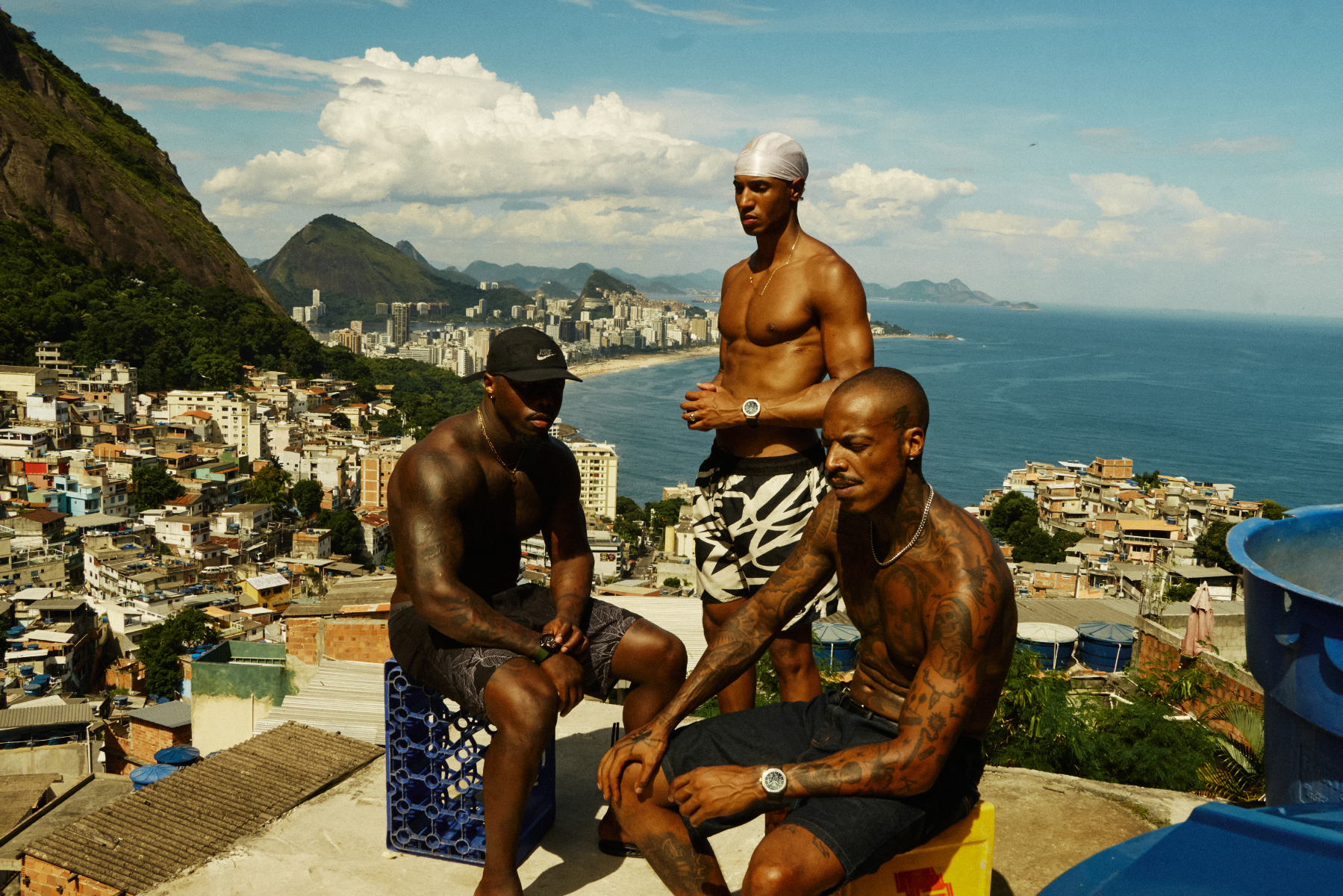 SPORTY AND ELEGANT, INSPIRED BY THE RAW ENERGY OF BRAZILIAN FAVELAS