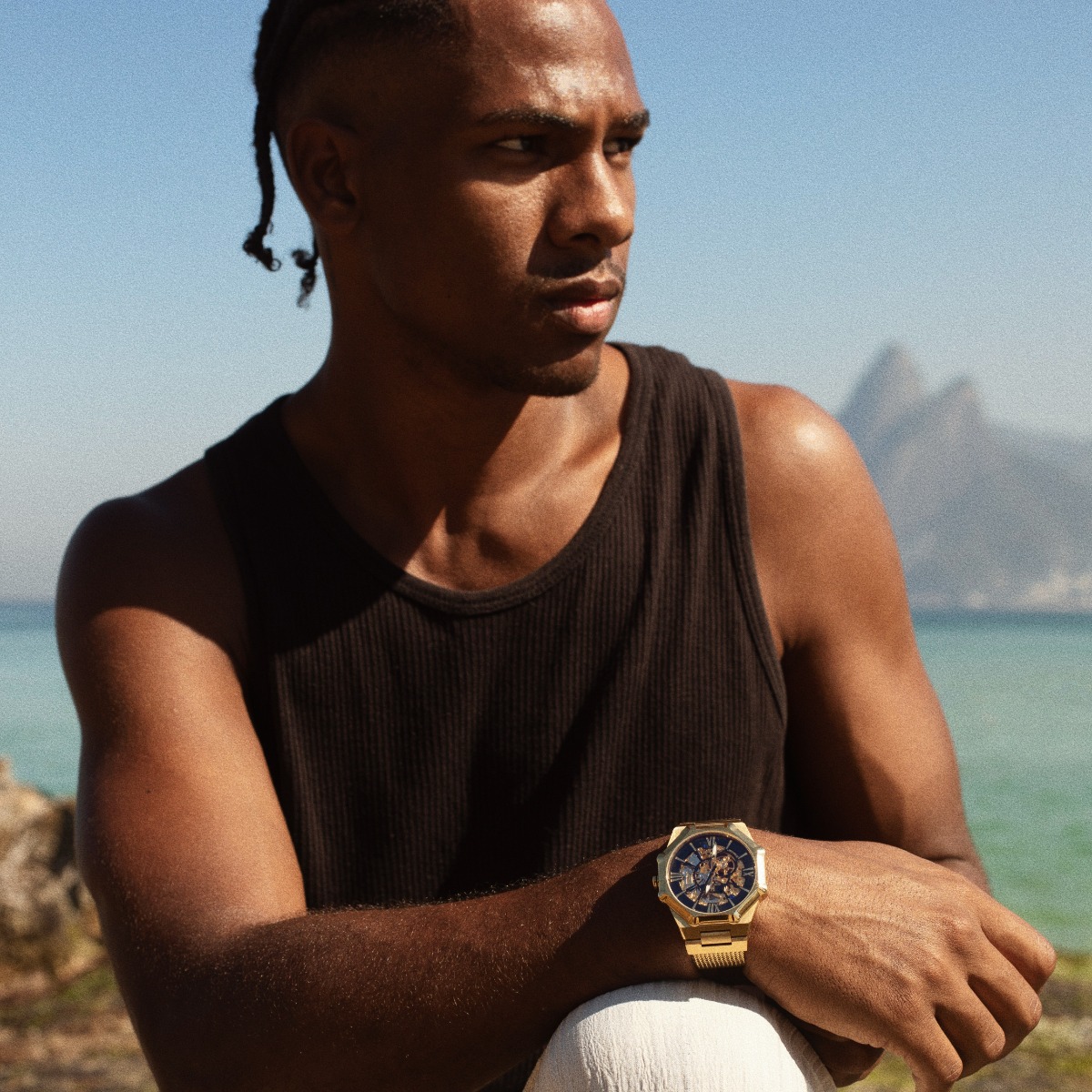 MASTERED ANGLES. UNCOMPROMISING STYLE.